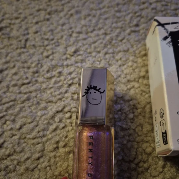 Fenty Beauty Gloss Bomb Lip Luminzer Grape Splash LIMITED-EDITION
